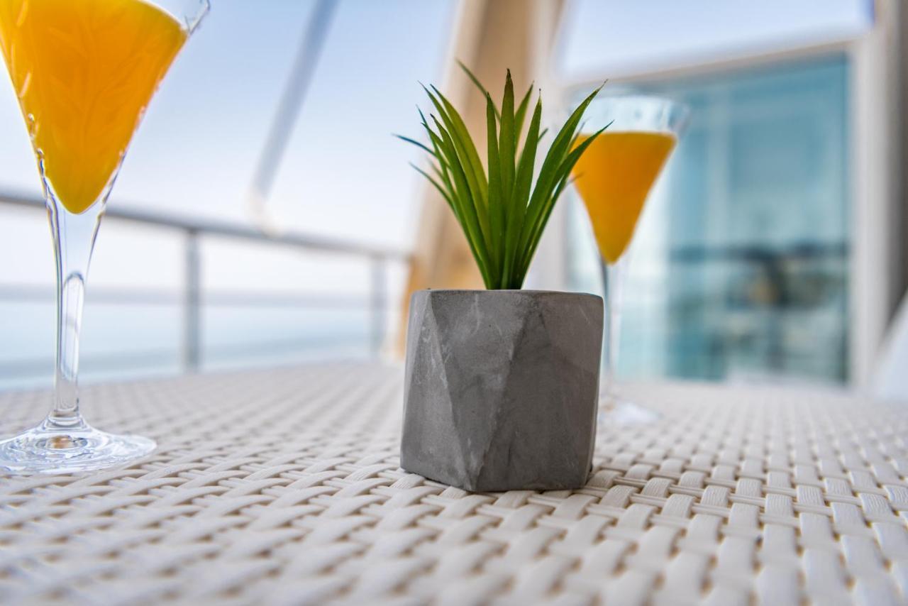 Spectacular Seaview Penthouse Apartment ดูร์เรส ภายนอก รูปภาพ