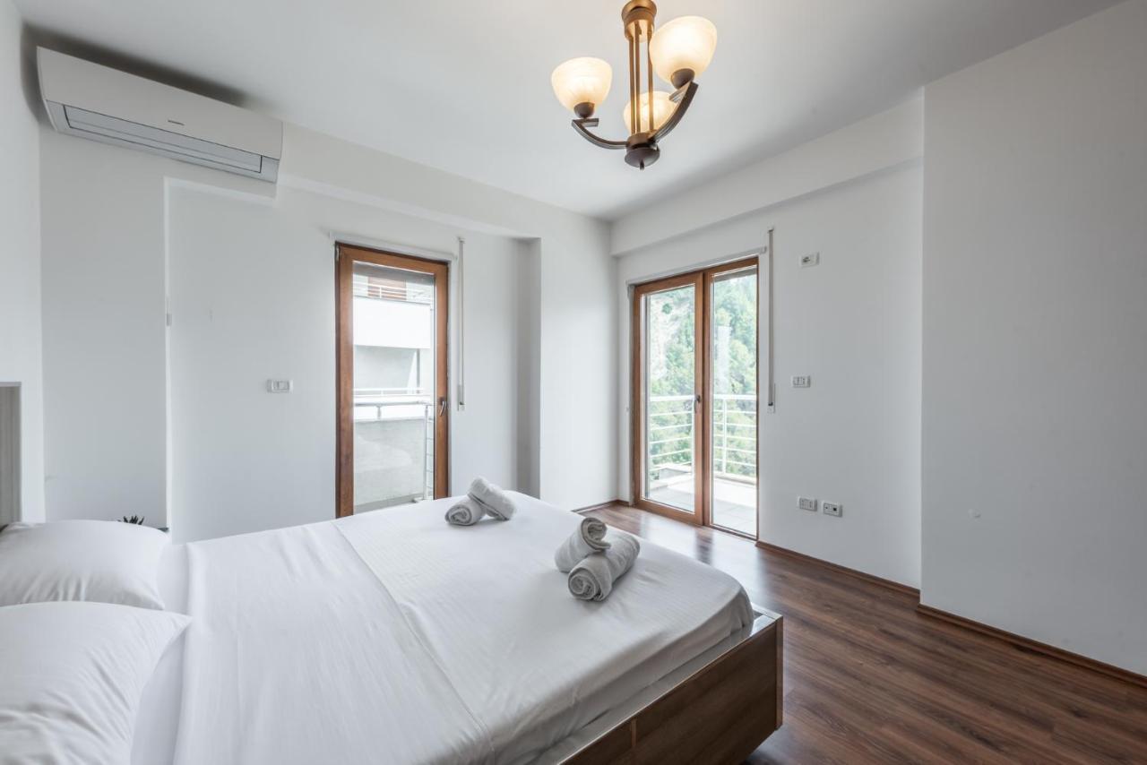 Spectacular Seaview Penthouse Apartment ดูร์เรส ภายนอก รูปภาพ
